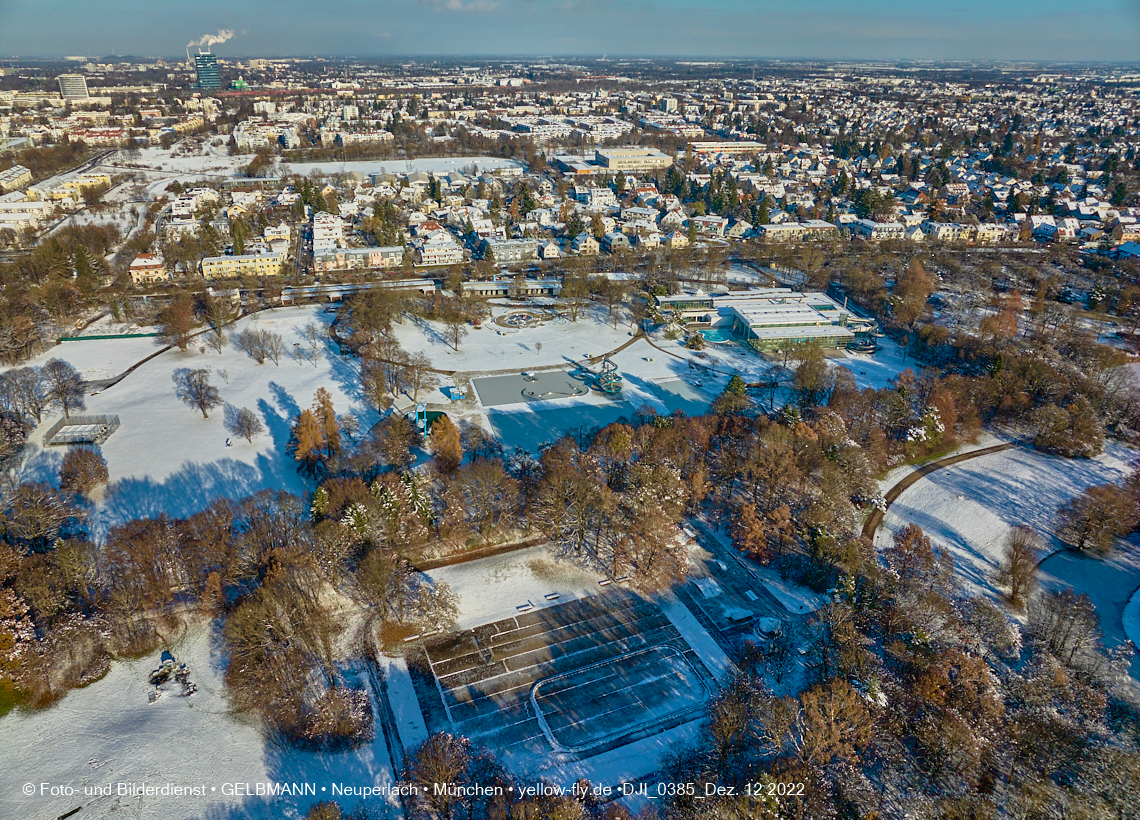 12.12.2022 -  Ostparksee mit Umgebung in Neuperlach